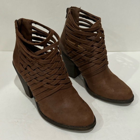 FERGALICIOUS Women’s Weaver Multi Strap Woven Ankle Boots Booties brown size 6.5 - Picture 2 of 8
